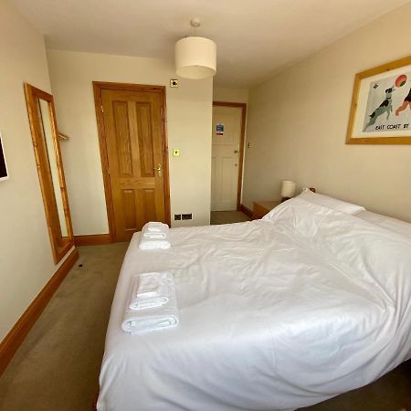Mooredge B&B Γουίτμπι Εξωτερικό φωτογραφία